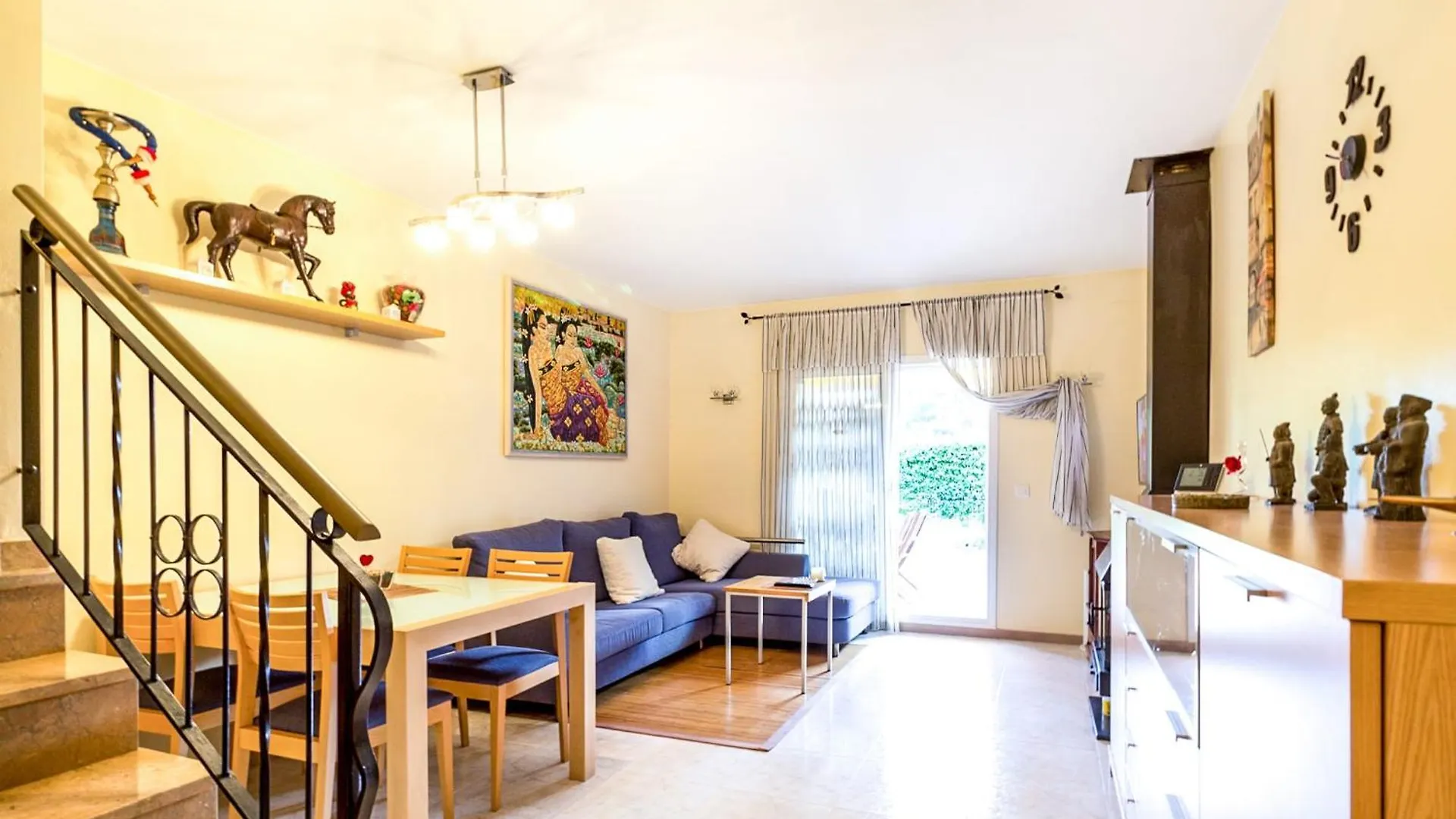 Illa Sistach Rentals: Casa Con Piscina Comunitaria L'Estartit